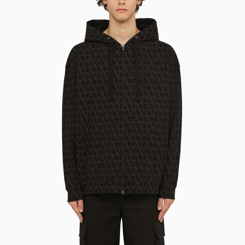 Black hoodie with Toile Iconographe print