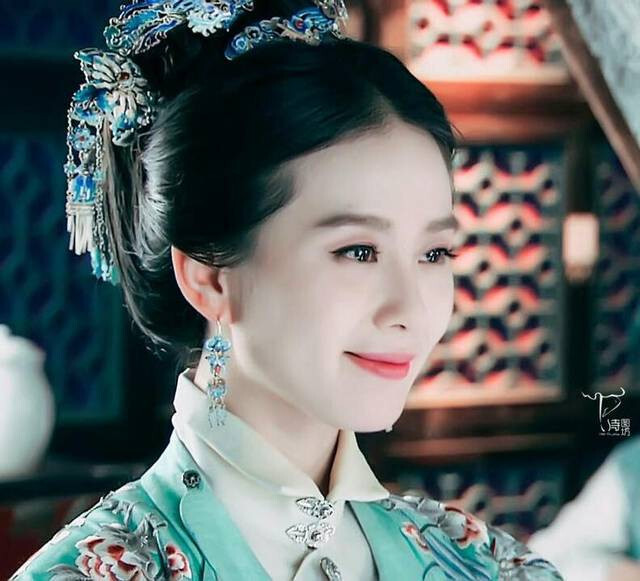 網評「最想用她臉活一天」高顏值陸劇女星TOP10！迪麗熱巴第四，楊穎第三，冠軍是真美