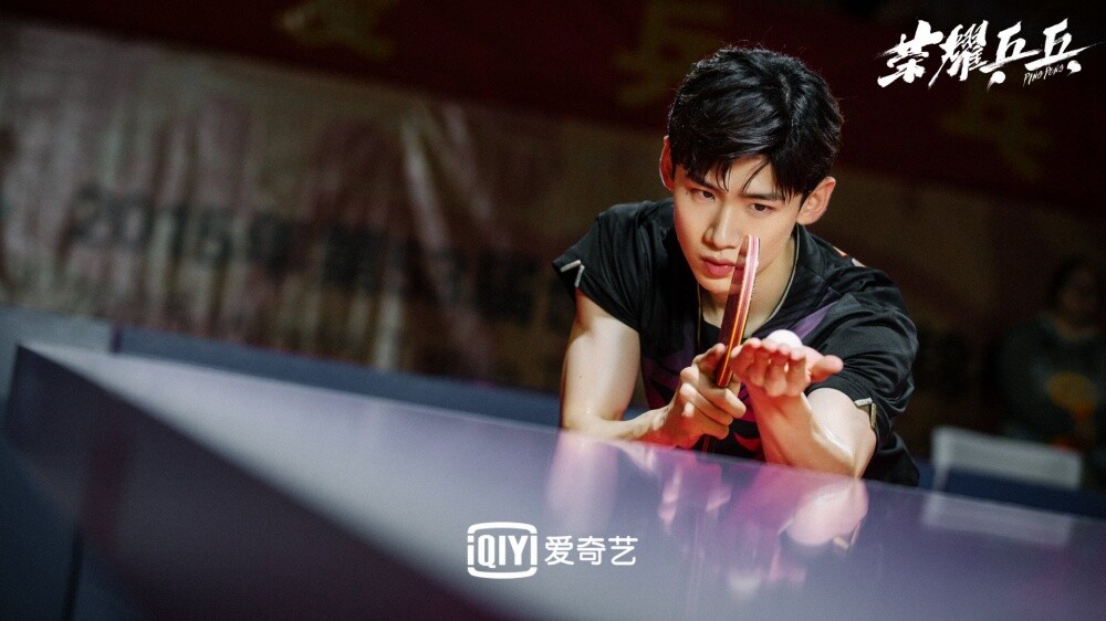 演過運動員鮮肉的陸劇男星！《在暴雪時分》吳磊MAN味爆棚，王星越被讚是「霸總」風格