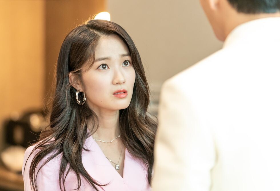 《背著善宰跑》金惠奫必看作品：跑6年龍套，《天空之城》《偶然發現的一天》熬出頭！