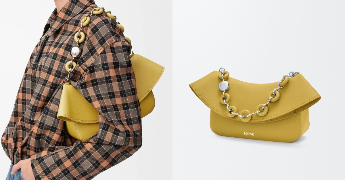 Loewe這款「腋下包」詢問度飆升！甜甜背帶設計，造型感十足！