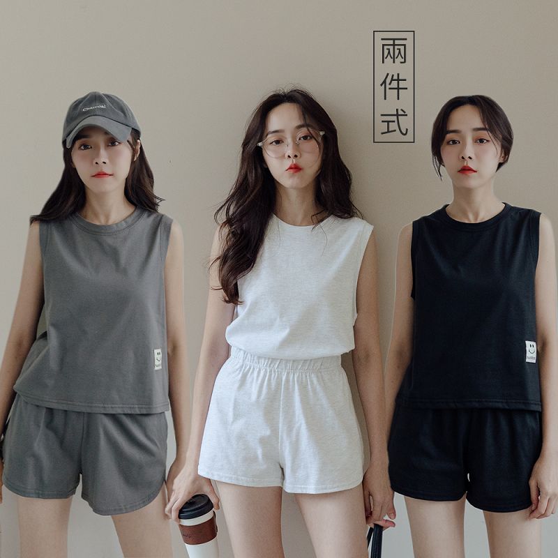 兩件式！笑臉標籤休閒背心上衣短褲套組(共3色)0808 預購【NL5175RE】