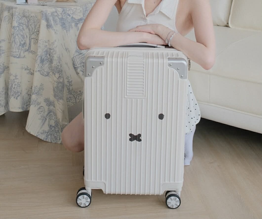 7-11「Miffy米飛兔70週年」集點！絨毛飲料杯套、miffy可頌玩偶、收納籃組等86款一次看