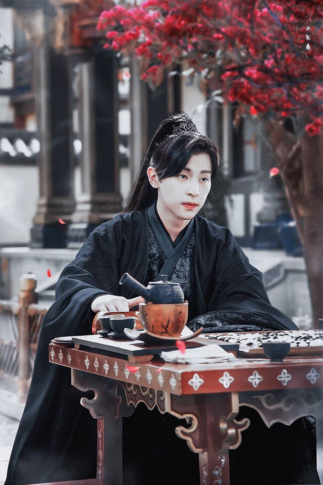 網議「近十年最帥」10位古裝劇男主角！肖戰、楊洋被提名，羅雲熙很仙，但呼聲最高是他