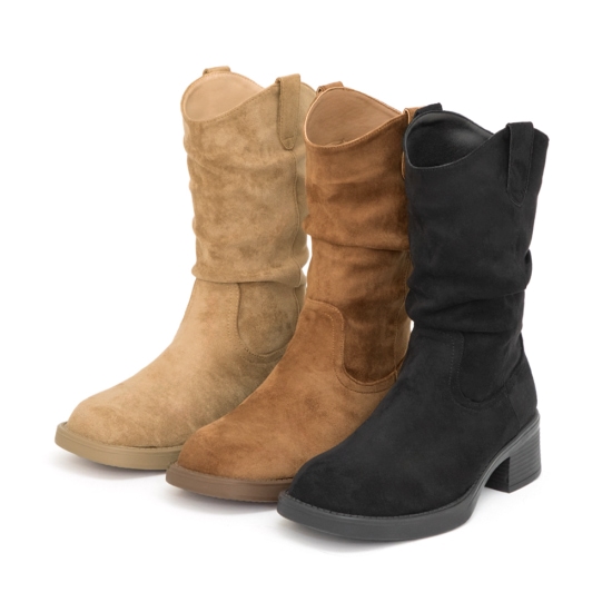 D+AF 經典厚底綁帶靴穿搭推薦｜率性機車靴與歐美街拍感造型必備，展現秋冬層次時尚。黑白棕三色靴款，結合挺立鞋型與厚底設計，兼具氣場與舒適度。