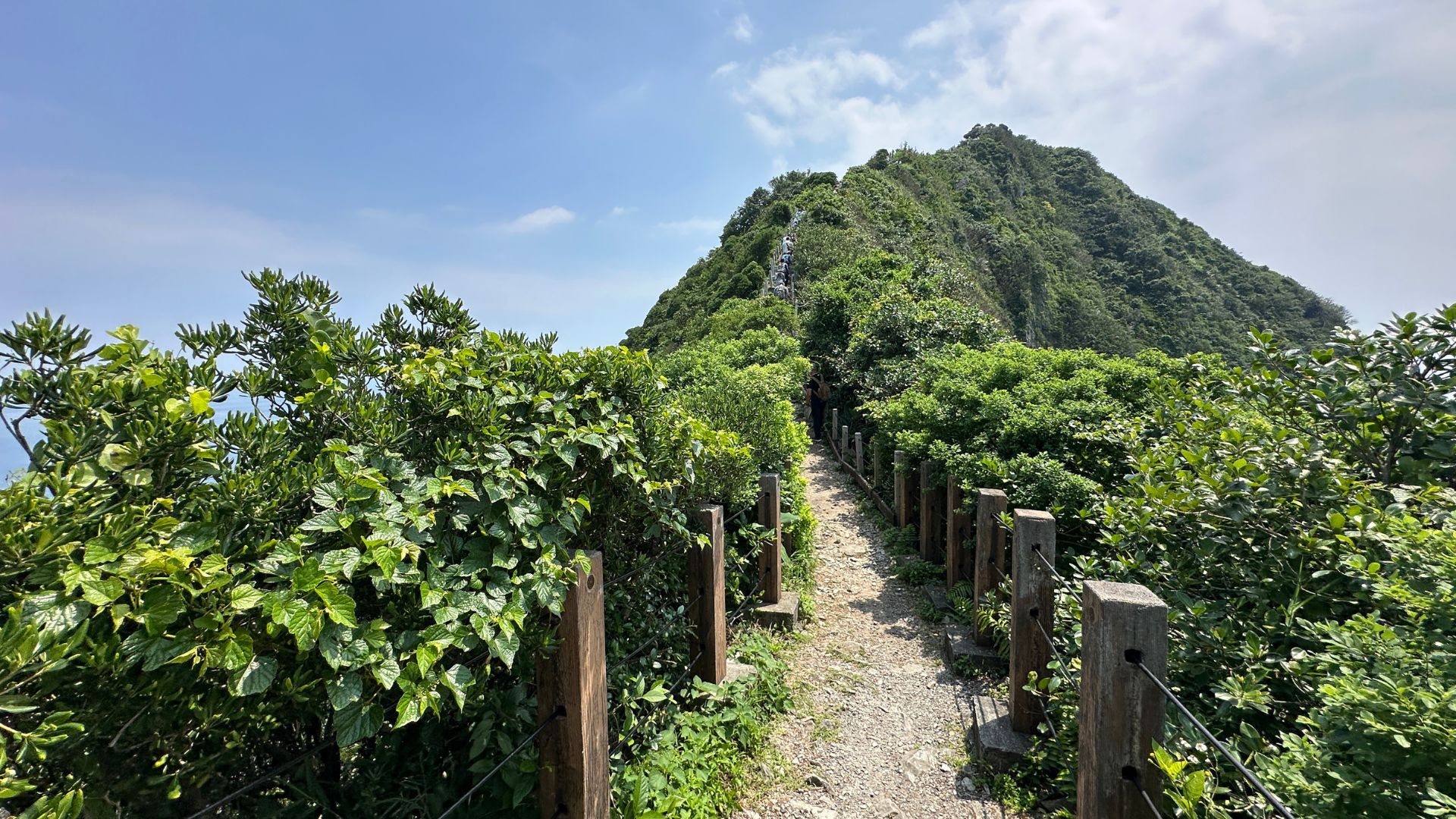 基隆嶼燈塔步道