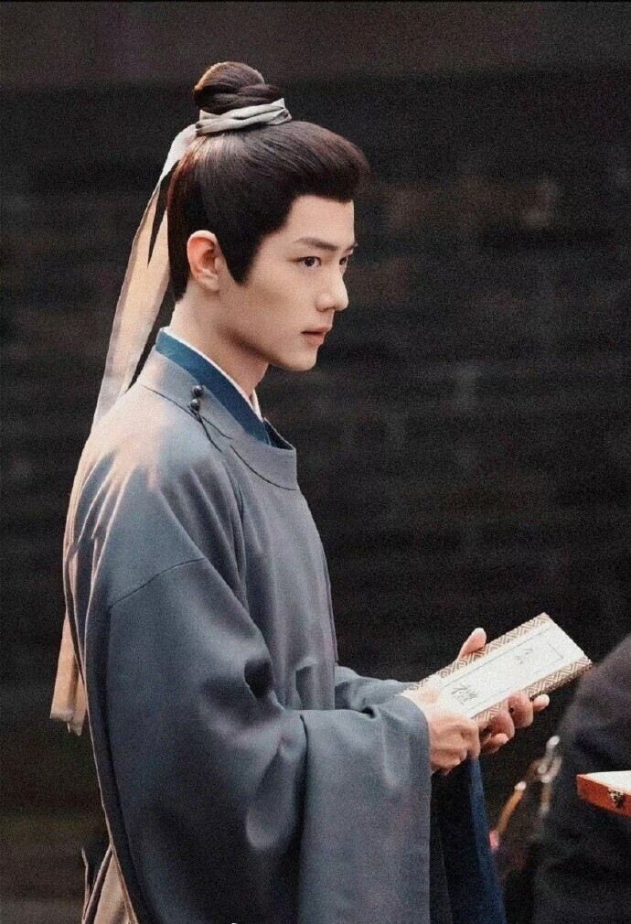 10位網議「近十年最帥」古裝劇男主角！肖戰、楊洋被提名，羅雲熙很仙，但呼聲最高是他