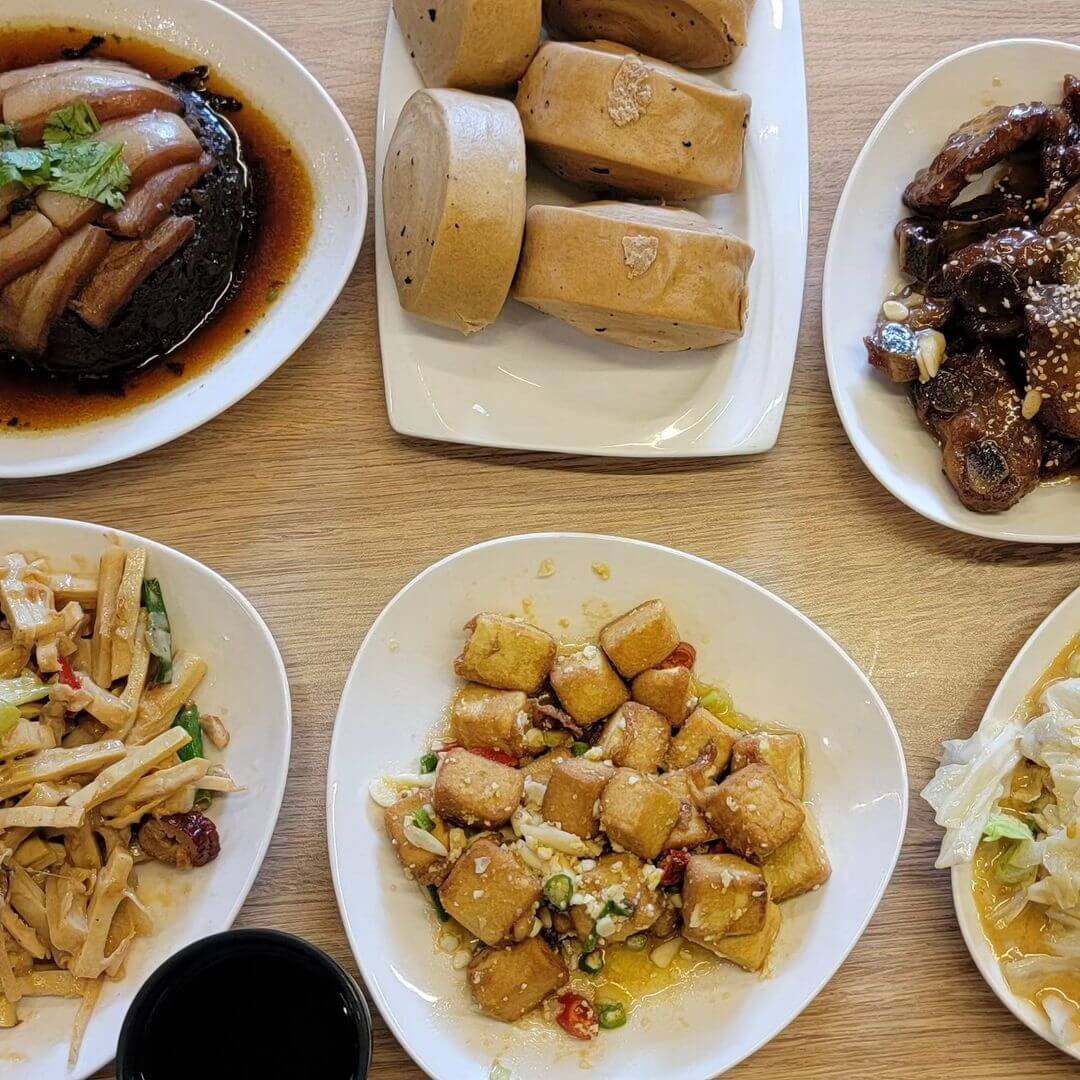 苗栗美食｜特搜10家苗栗道地的客家合菜餐廳，文青復古、法式華麗，傳統與創新相結合的美妙好滋味。