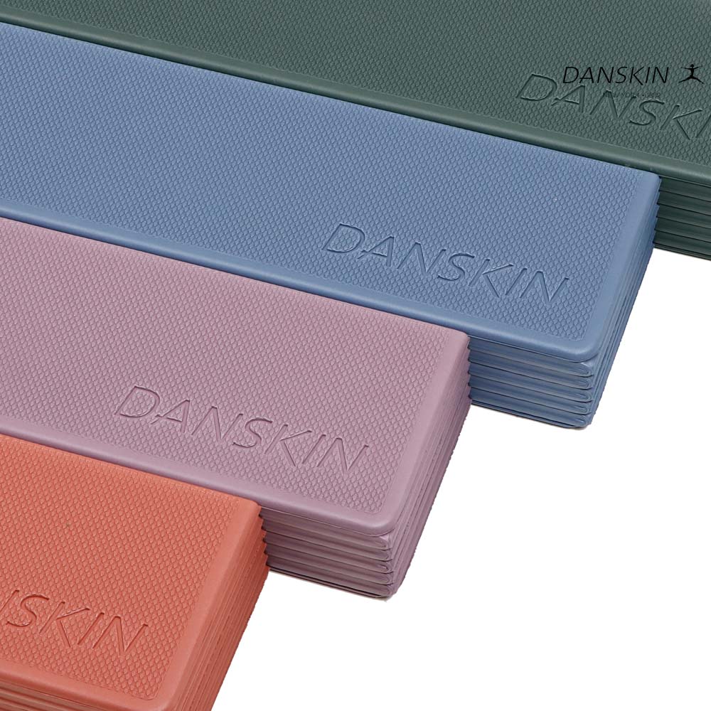 【Danskin】十二折環保瑜珈墊 4色 X4UMT002
