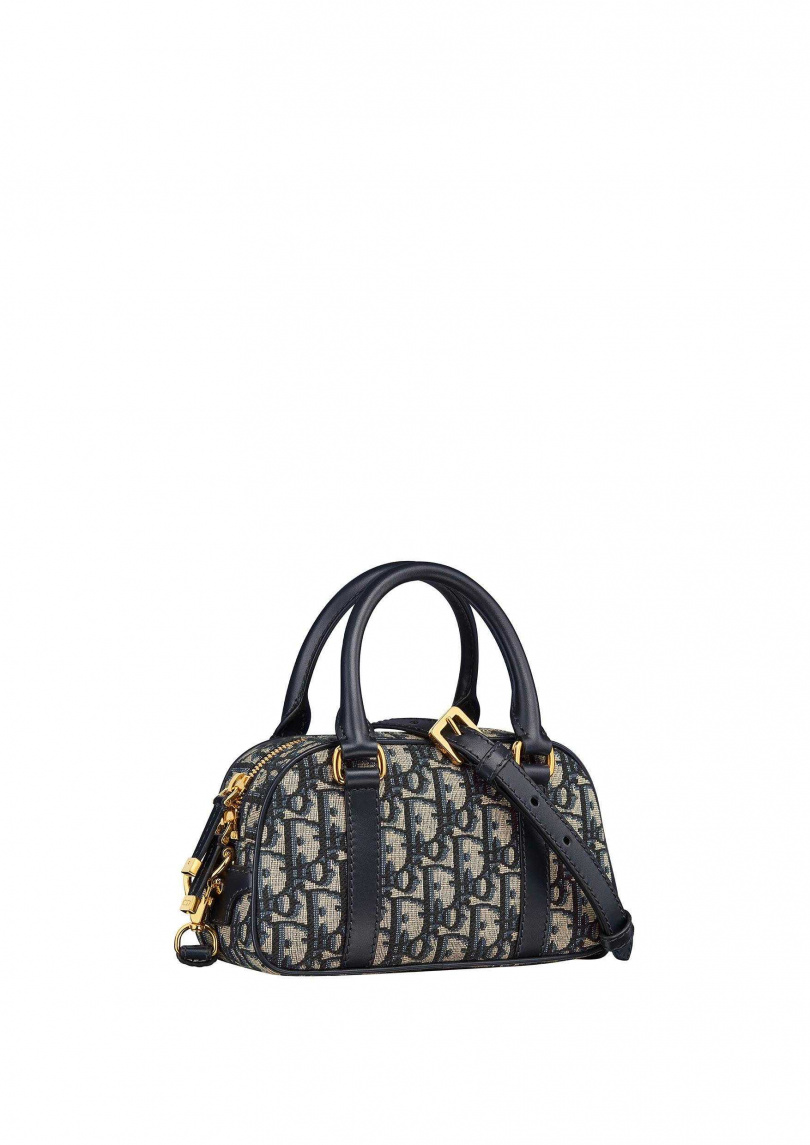 Dior D-Vibe East West Oblique緹花迷你包／84,000元（圖／品牌提供）