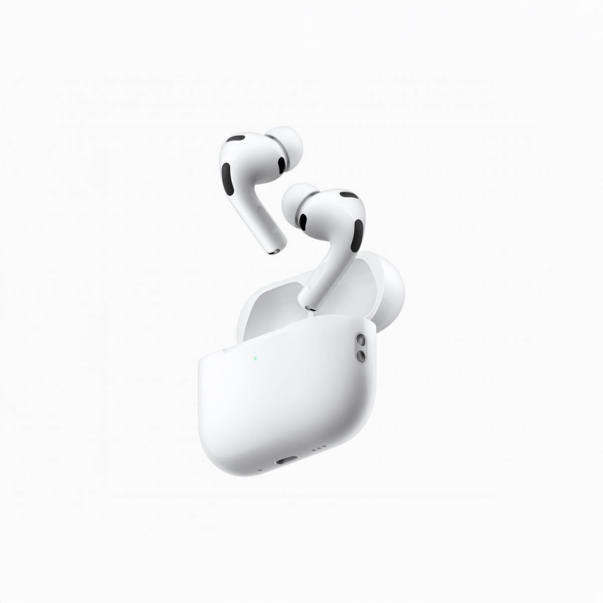 AirPods Pro 3再次定義無線耳機的未來，全新多孔聲學架構結合適應性等化，讓音場更廣闊、低音更渾厚，樂器、人聲都細膩清晰。