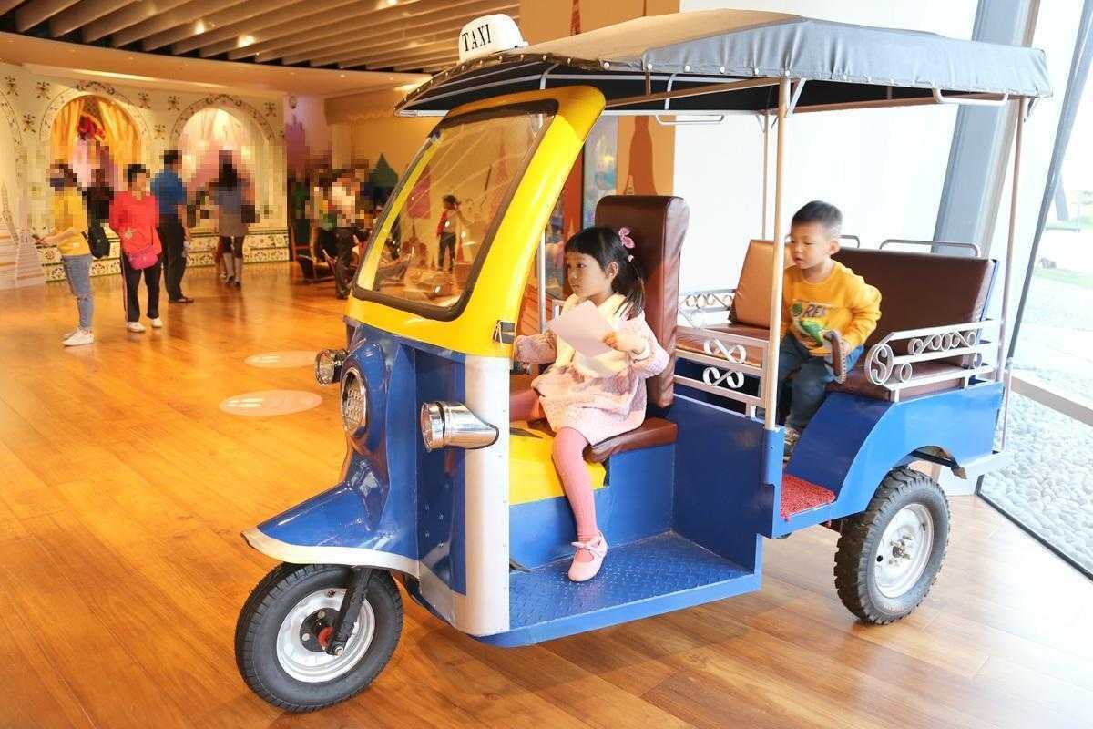 嘉義親子景點必去清單｜超適合遛小孩的玩樂好去處，故宮南院溜滑梯、咩咩上樹療癒動物、三隻小豬觀光農場