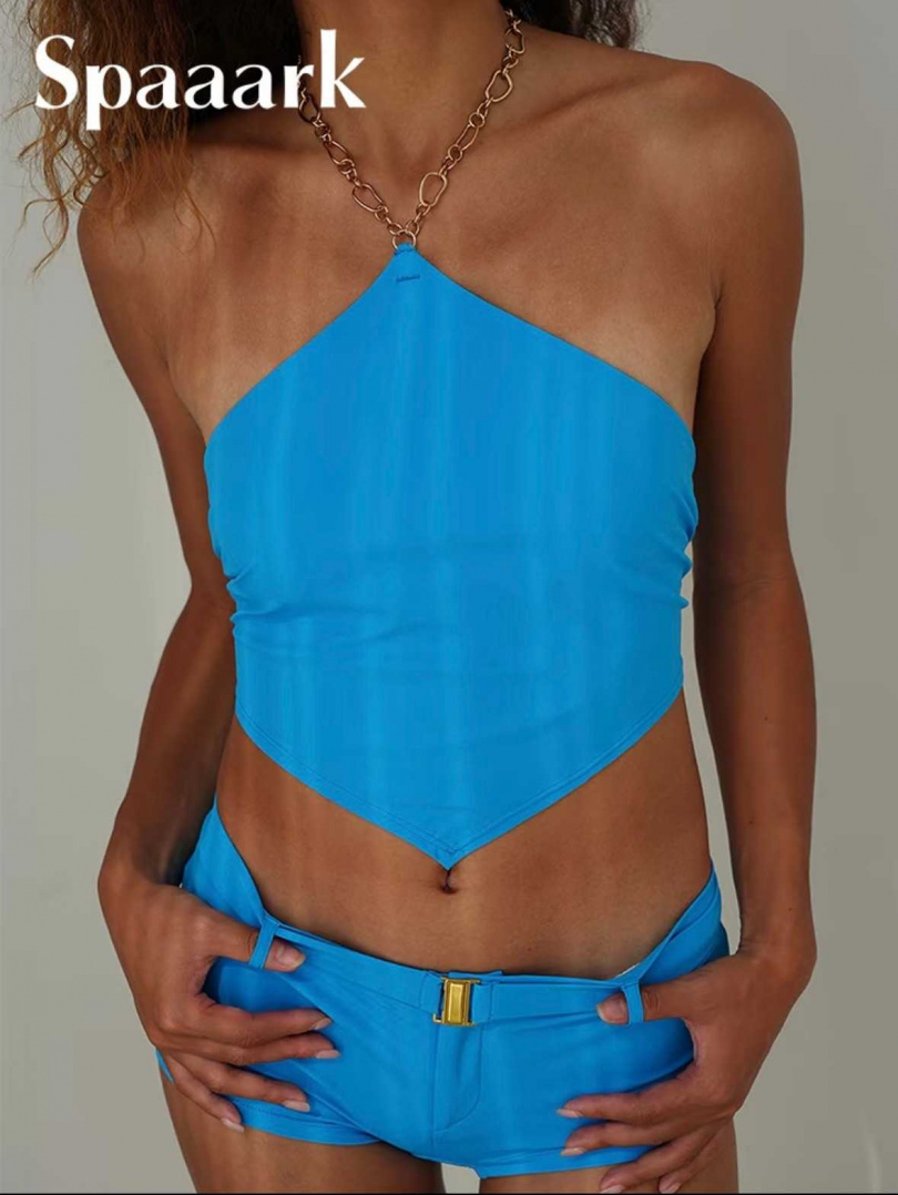 Spaaark 項鍊掛脖上衣／2,822元（圖／Pinkoi提供）