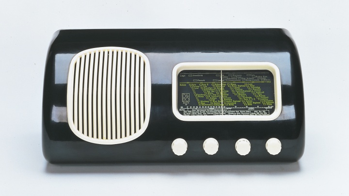 Bang & Olufsen 推出限量 Beolab 90 Titan Edition 百年紀念揚聲器！三款百年典藏系列同步登場