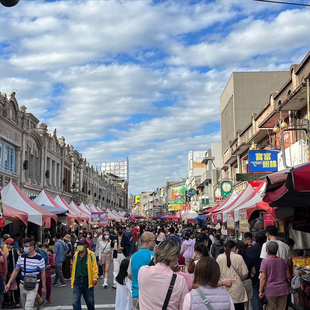 台南美食｜跟著在地人走透透，台南新化美食小吃推薦，老字號的期間限定古早味一次帶你吃個夠。