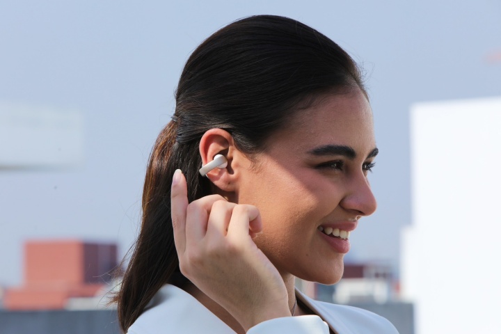 soundcore AeroClip 開放式耳夾耳機在台上市！獨特 C 型星橋設計，售價 3,690 元