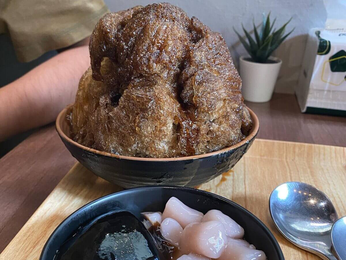 桃園冰品地圖｜15 間在地人氣冰店推薦！浮誇水果冰、日式刨冰、古早味綿綿冰一次收藏