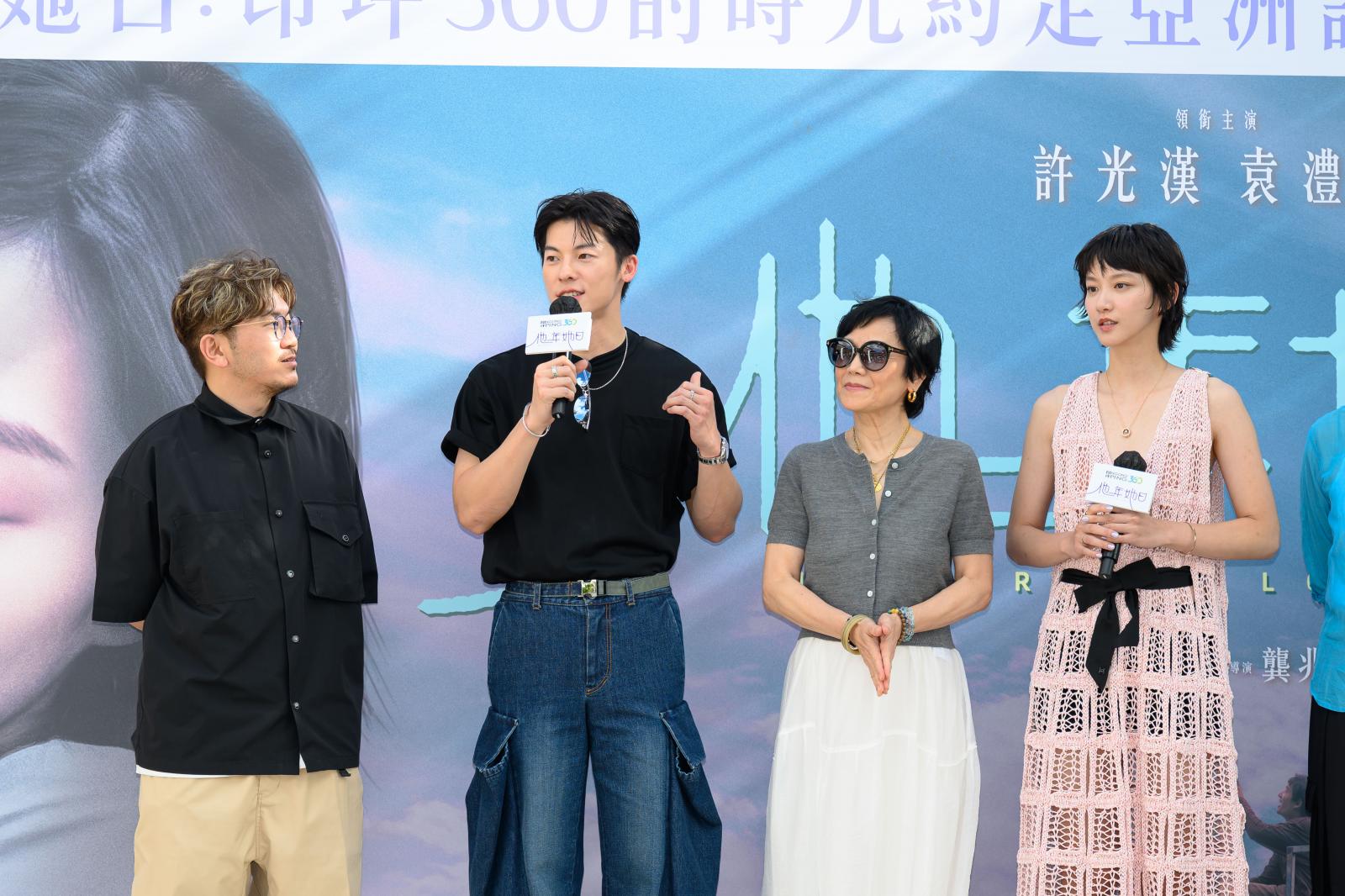 許光漢以簡單素色上衣與牛仔褲搭配 Rolex Daytona 運動錶，證明這款錶的百搭特質。它能與正裝西服並肩，亦能與休閒服飾呼應。