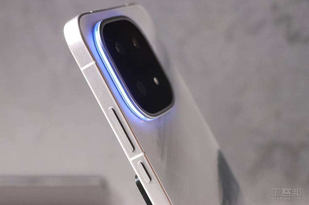 vivo 引進子品牌 iQOO 15 登台，搭載高通 S8 Elite 與自研 Q3 電競晶片主打遊戲效能