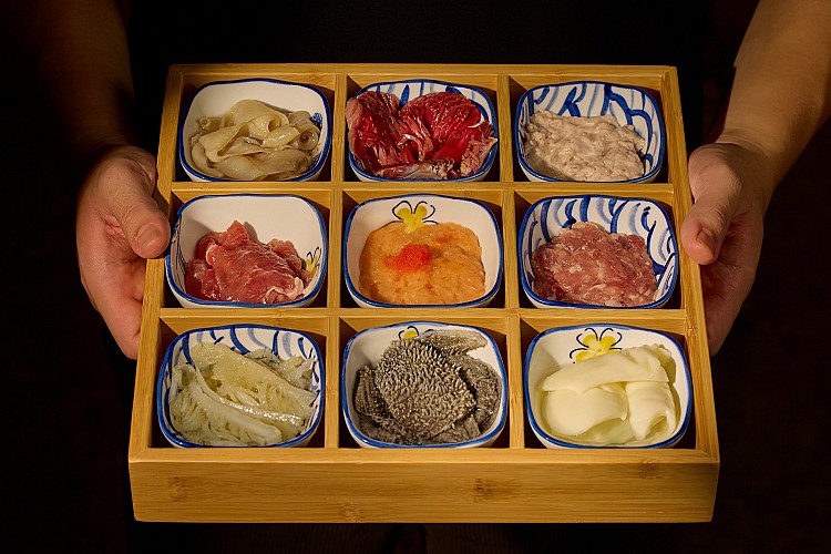 在馮校長台灣首店，手工火鍋料從來不是填滿鍋面的存在，而是被當成風味節奏的一環來設計