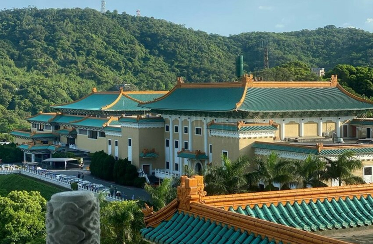 台北故宮博物院｜翠玉白菜、清明上河圖等6大遊程一次看【國立故宮博物館門票、展覽導覽、交通美食】 - LINE旅遊
