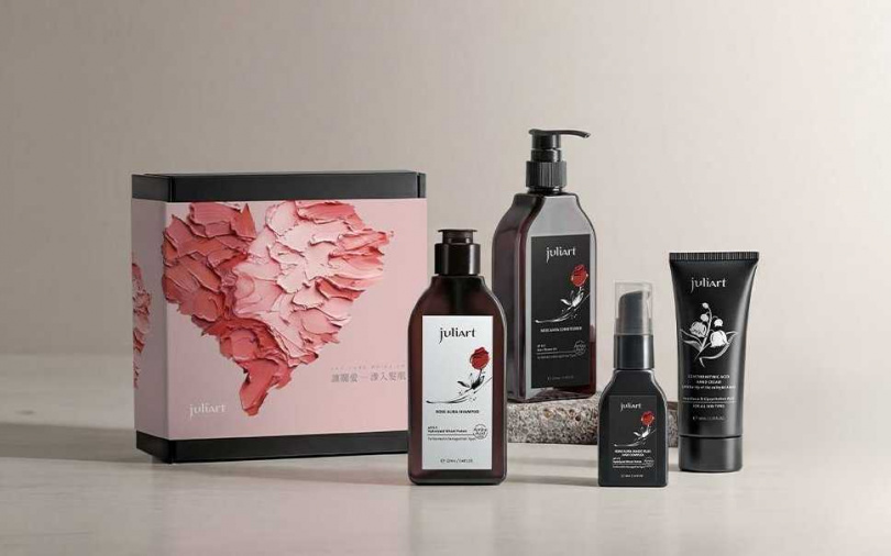 juliArt洸影玫瑰女人節限定禮盒/經典價1,480元  內含洸影玫瑰洗髮精220ml+洸影玫瑰潤髮乳220ml+洸影玫瑰魔髮精靈30ml+甘草次酸護手霜(白鈴蘭與雪松)40ml。（圖／品牌提供）