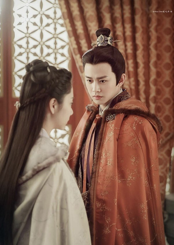 近十年「年度網播量最高」爆款古裝劇！《慶餘年》當年沒拚過《知否》，今年劇王是這部