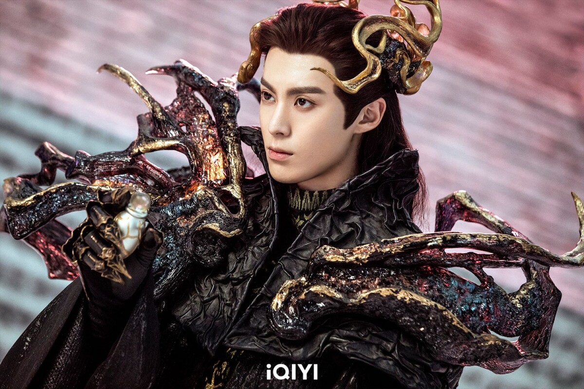 韓網熱議「比車銀優帥的陸劇演員」！肖戰、楊洋人氣高，他們因《致我們》系列紅遍海外