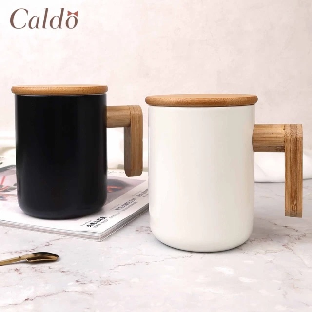 餐桌儀式感｜【Caldo卡朵生活】無印風木柄附蓋馬克杯350ML