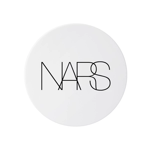 Nars 裸光凝亮水精華氣墊 SPF50+/PA++，NTD2,200