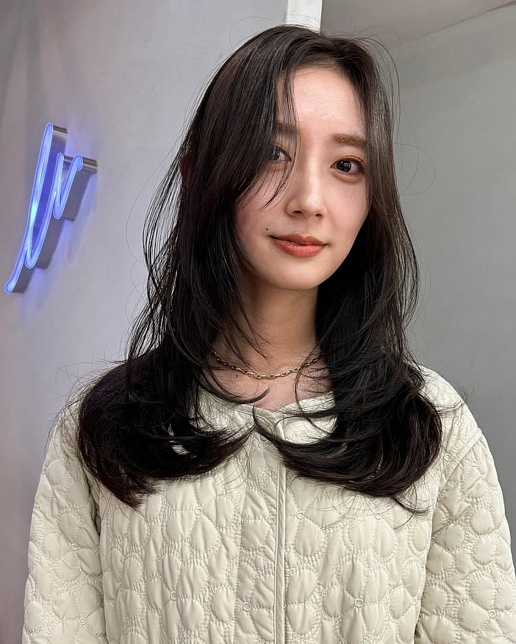 層次剪髮型推薦10：柔軟雲朵燙髮