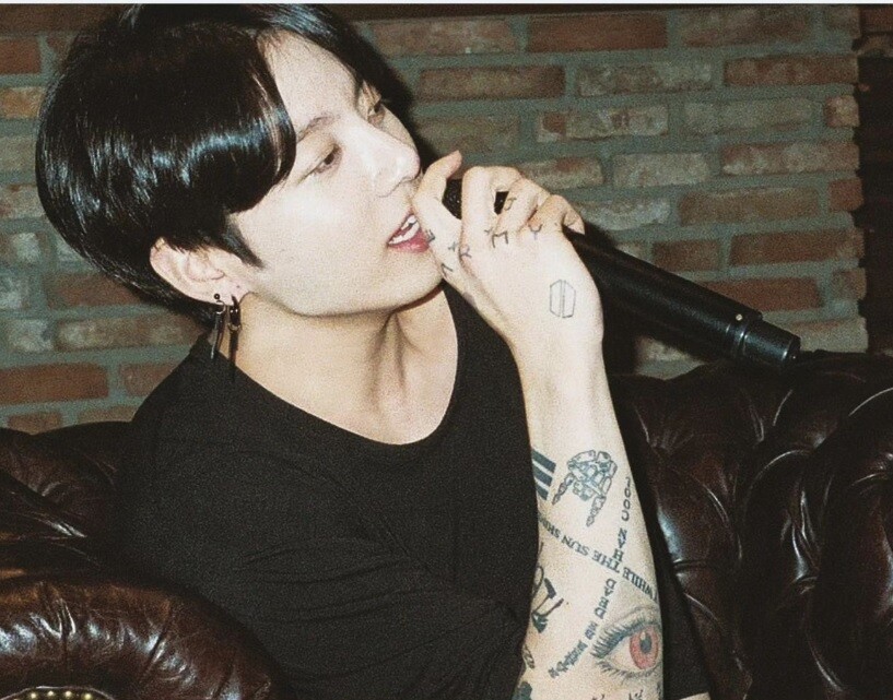 盤點13位「團曲水印」代表偶像：朴春、太妍成公司徵人模板，她把弱點轉化成專屬武器！