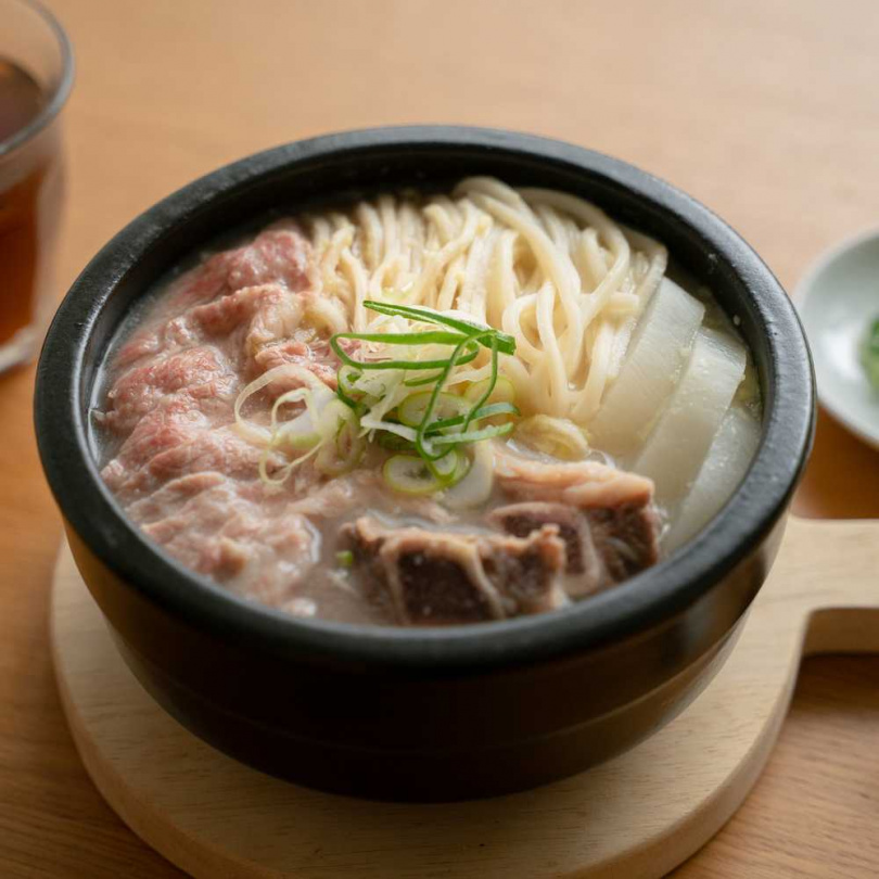 MUJI無印良品舉辦「湯底人氣票選」活動，由「雪濃牛骨湯底」奪冠。（圖／MUJI提供）