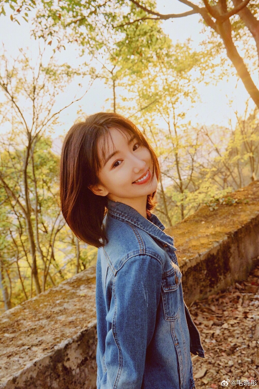 陸劇《慶餘年2》演員古裝vs時裝！張若昀比第1季上相，李沁仙氣，辛芷蕾、宋軼時裝也美