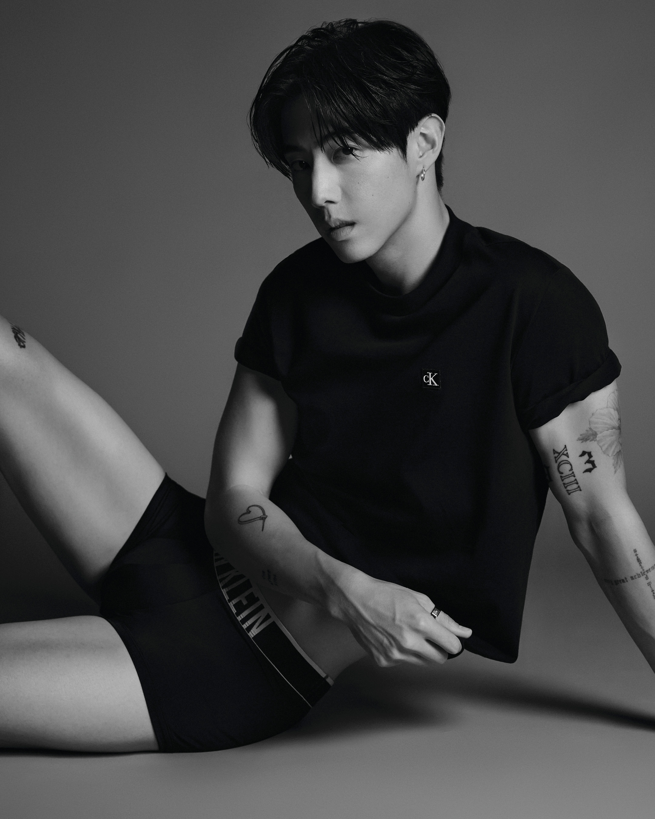 Calvin Klein Jeans Badge Logo Crew Neck Tee