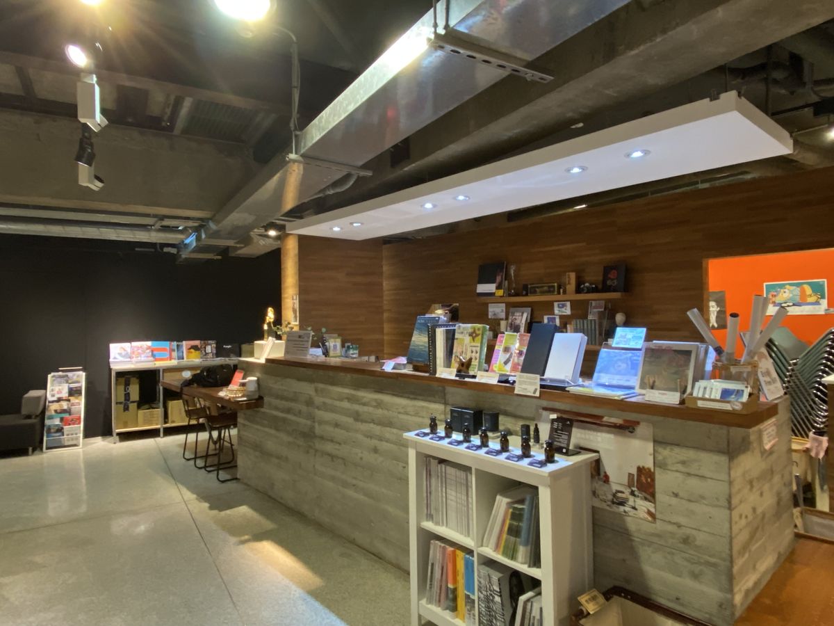 Boven雜誌圖書館；建築空間；室內設計