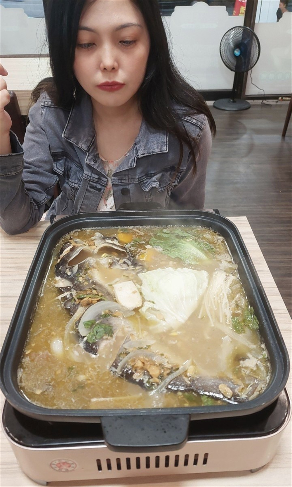 美食｜高鐵左營站美食Cai Shen Dao蔡神到紙包魚，台