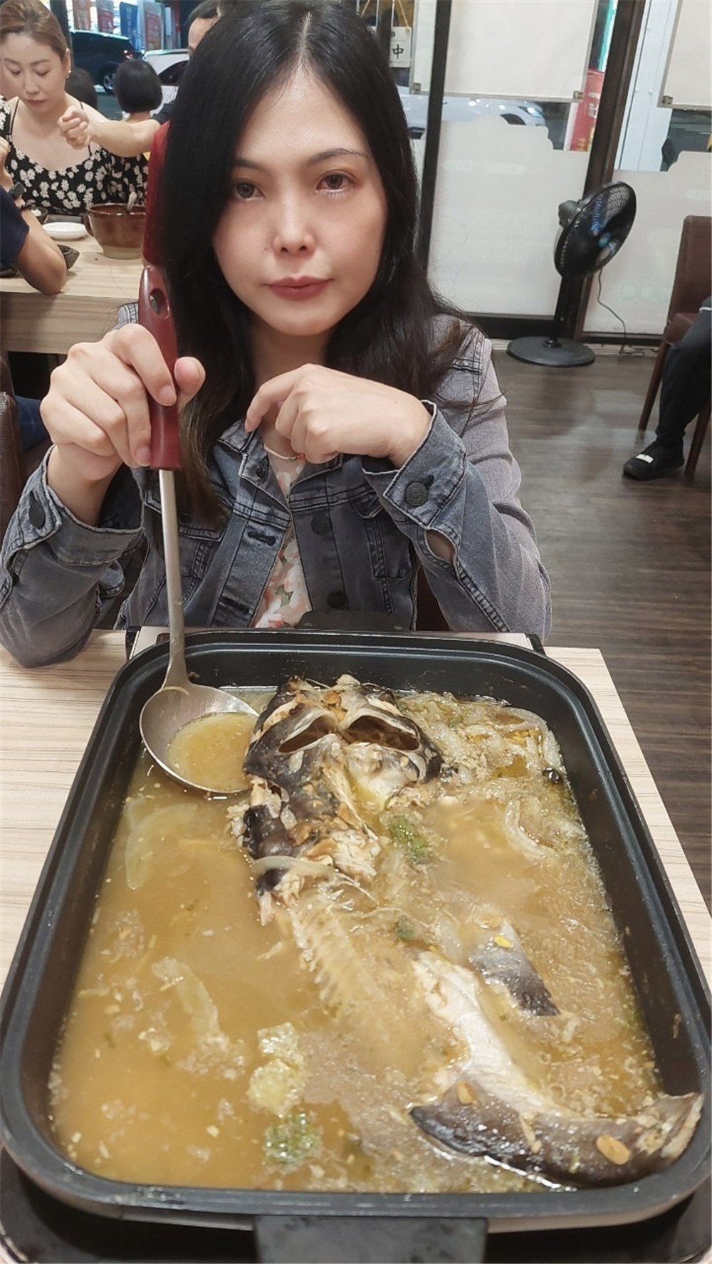 美食｜高鐵左營站美食Cai Shen Dao蔡神到紙包魚，台