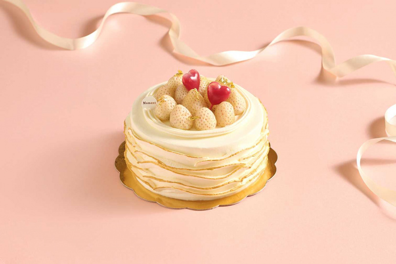台北美福的Moment café & bakeryMoment cafe於情人節推出「戀雪」莓果起士蛋糕。（1,380元／5吋，圖／台北美福大飯店提供）