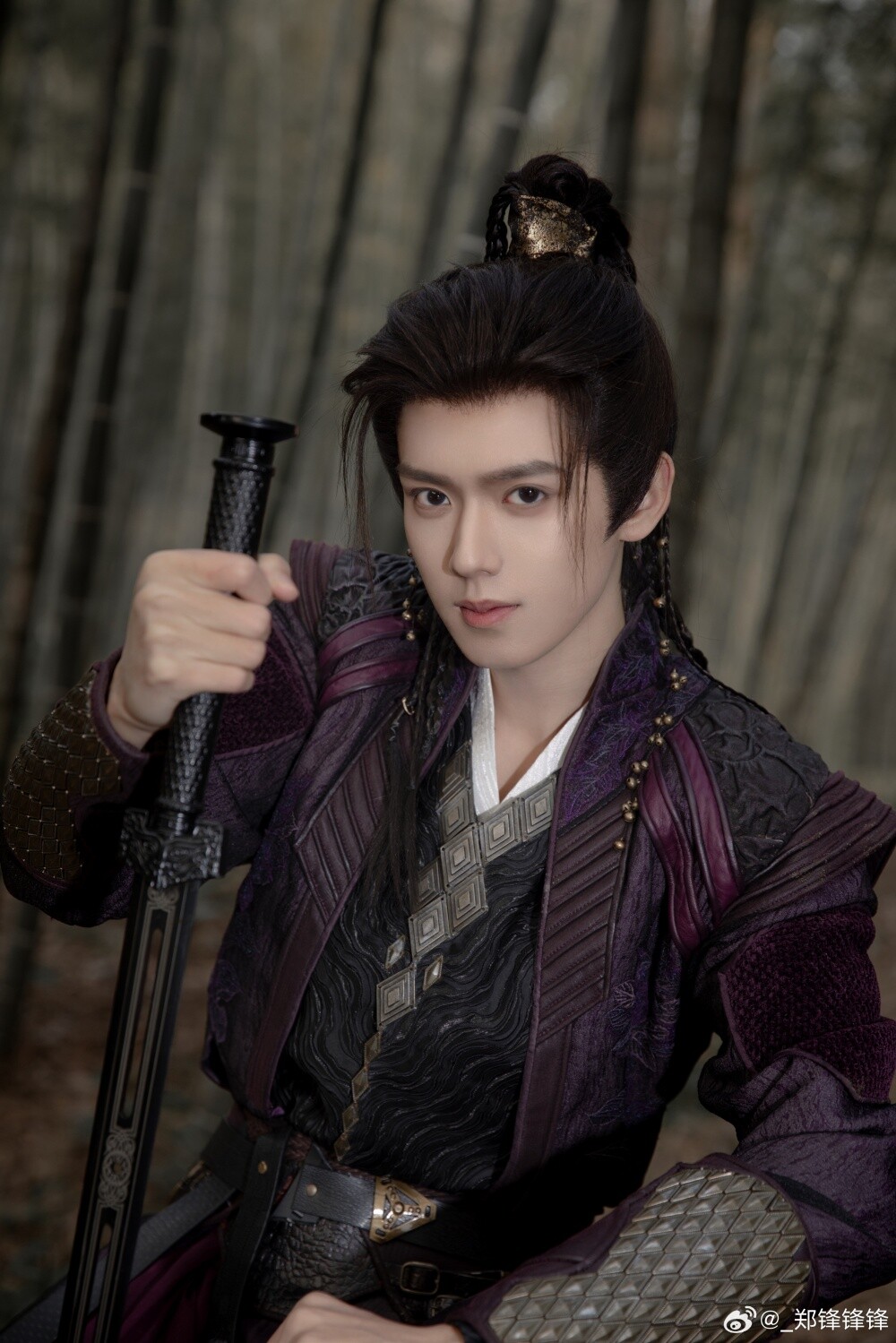 7位好評短陸劇古裝男神！《授她以柄》李菲顏值高，丞磊《虛顏》帥度不輸《雲之羽》！